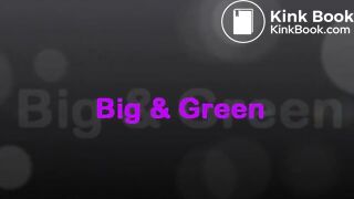 Curvy Nicole's big stress-relieving poo