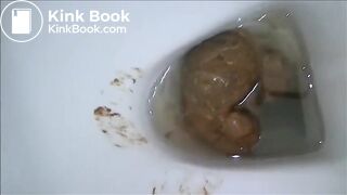 Big but mom shitting in the toilet