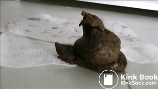 Nathalie's big dump on the floor