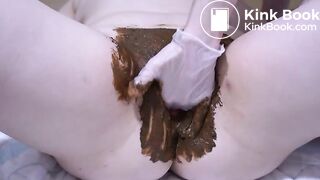 Frozen shit inside my pussy fuck smearing