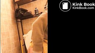 my grlfriend offers me her shit