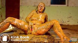 Betty squirts while being completely covered in cowshit