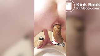 Squeaky fart and juicy poop