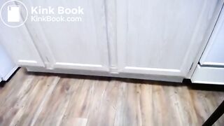 Big lady's morning poop