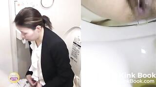 blir störd när hon ska krysta