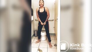Black girl drops a big fat one
