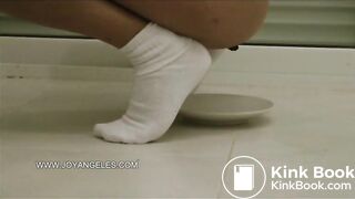 Nathalie's mega poop on a plate