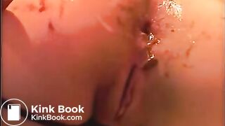 Girl masturbating her shitty asshole and taste shit