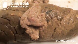 Tegan's anus expands to release a beautiful thick log