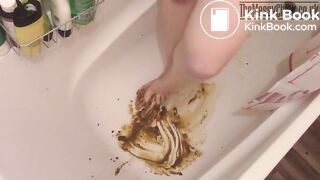 messy chick shower
