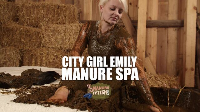 City Girl Emily Manure Spa