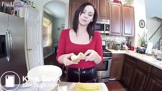 baking banana muffins