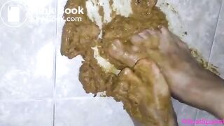 CLEAN MY DIRTY FEET! (Spanish audio)