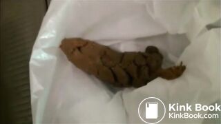 Asian babe shitting a nice turd