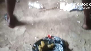 Ebony-poops-in-an-abandoned-building