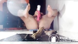Milf Latina Drops Huge Poop Load & Squirts