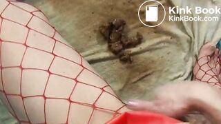 CE 063 - Scatboy Robert is smoking a big Havanna 2