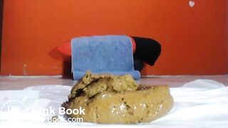 Big Poop Load Before Squirts