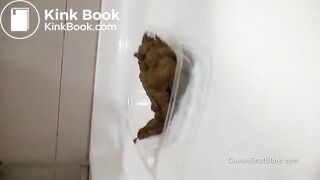 Cassie Shows Off Huge Poop + Dirties New CK Panties