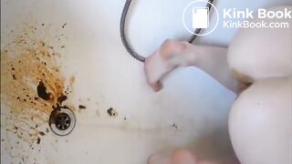 Young girl shitting a very liquid diarrhea in the bathtub