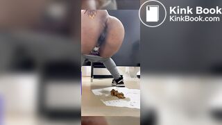 Ebony lady's big sloppy poop