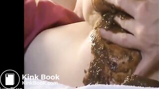 sie scheisst einfach ins Bett