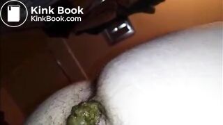 Hairy butt woman shitting a big quantity closeup