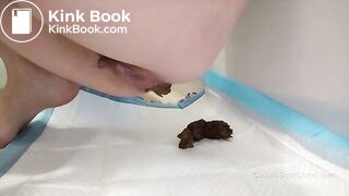 Pushing Out 2 Turds While My Pussy Drips