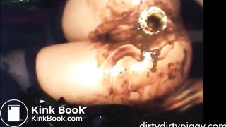 Girl shitting liquid and anal insertion