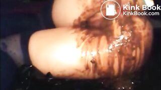 Girl shitting liquid and anal insertion
