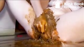 Girl masturbating with shit toy and fisting