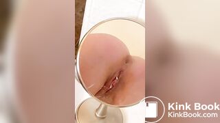 Molly shave poop and pee on self