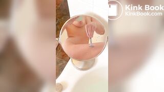 Molly shave poop and pee on self