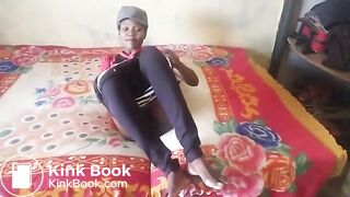 Cute ebony poops, eats and smears
