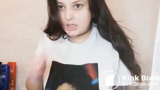 Nice curvy girl records herself pooping - ThisVidcom