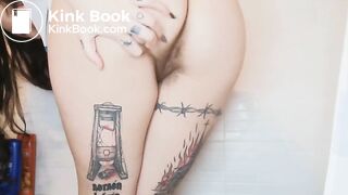 Nice curvy girl records herself pooping - ThisVidcom