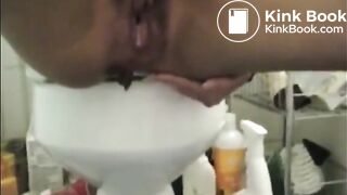 Girl anal masturbation and shitting