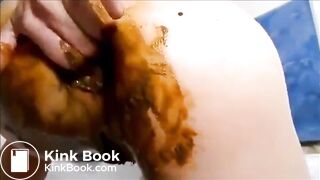 Girl smear shit on butt and cunt masturbating with dildo and fisting