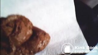 Hairy big butt mature shitting on the floor