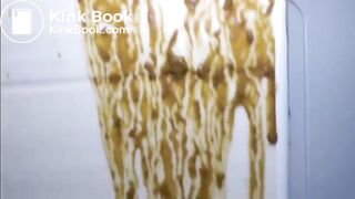 Spraying the wall with diarrhea - ThisVidcom