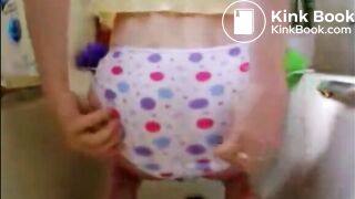 Girl shitting on panty and smearing on it