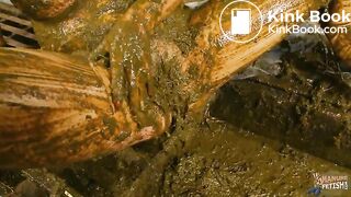 Wicked Betty in the manure channel trailer