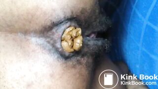 Ebony poo