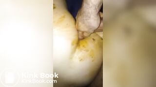 Couple get messy while anal play