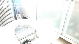 16399360256403