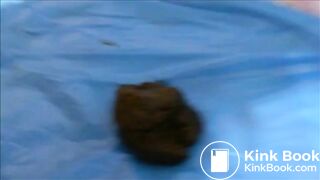 Hairy pregnant girl shitting on cam