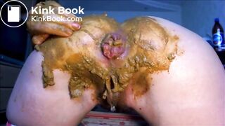 Girl is fisting her prolapsed asshole full of diarrhea