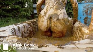 Cooling off with cowshit Lyndra Lynn