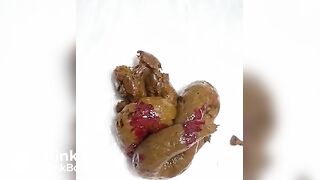 shitting_girls_023021
