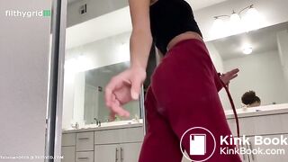 Cecilia Lion poops 2